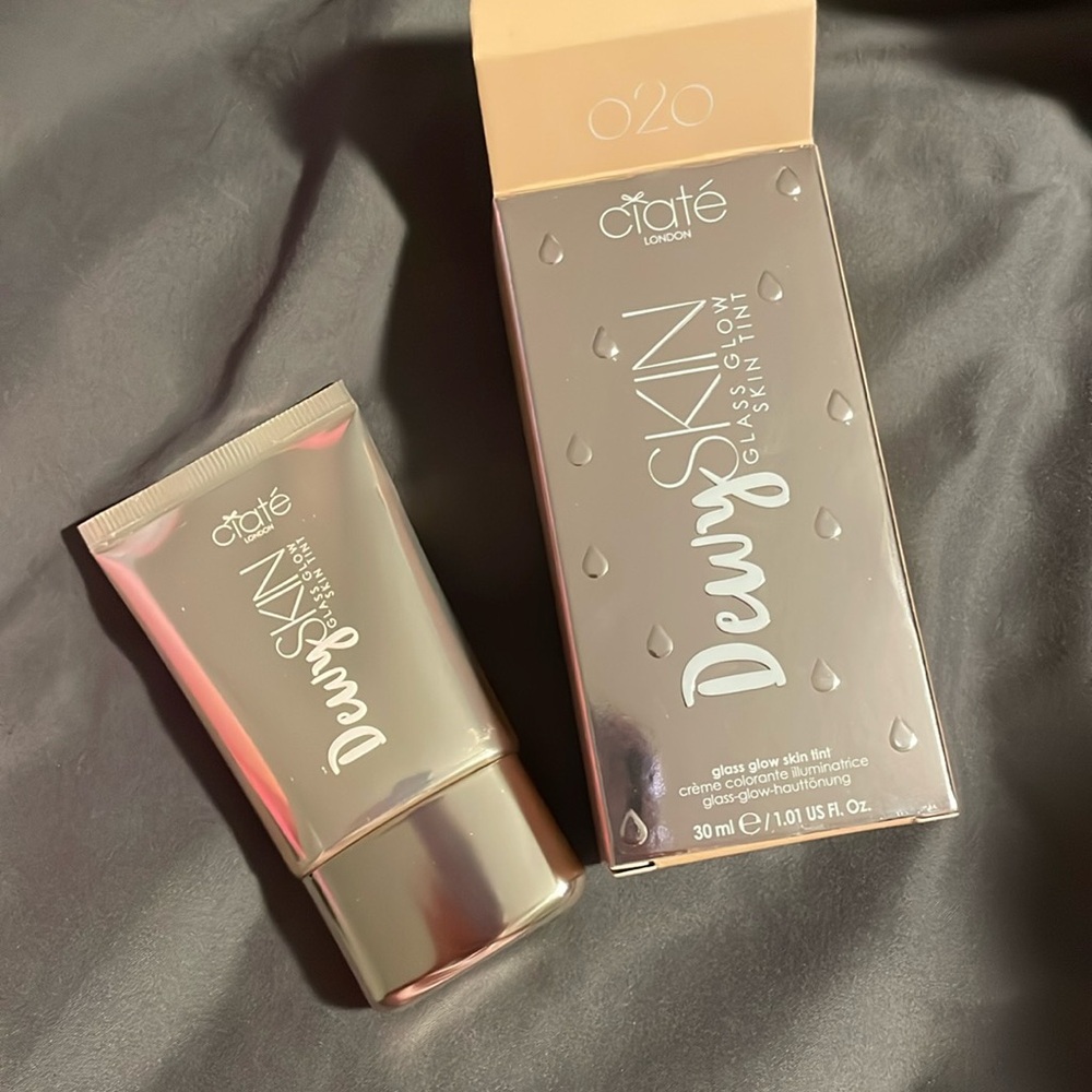 Ciate dewy skin tint 020